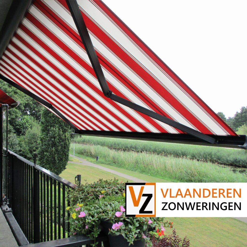 Afbeelding: Knikarmscherm voor een balkon op maat