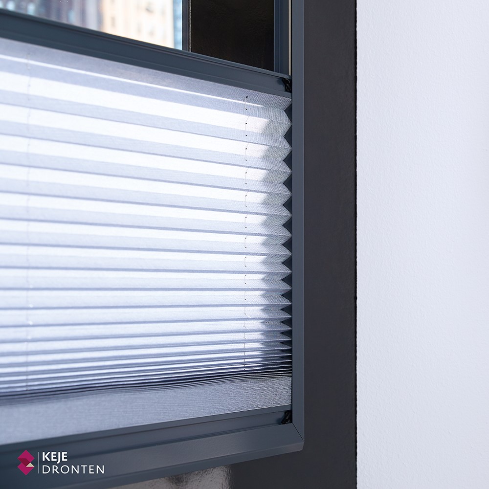 Kunststof kozijn met plissé in frame - KeJe
