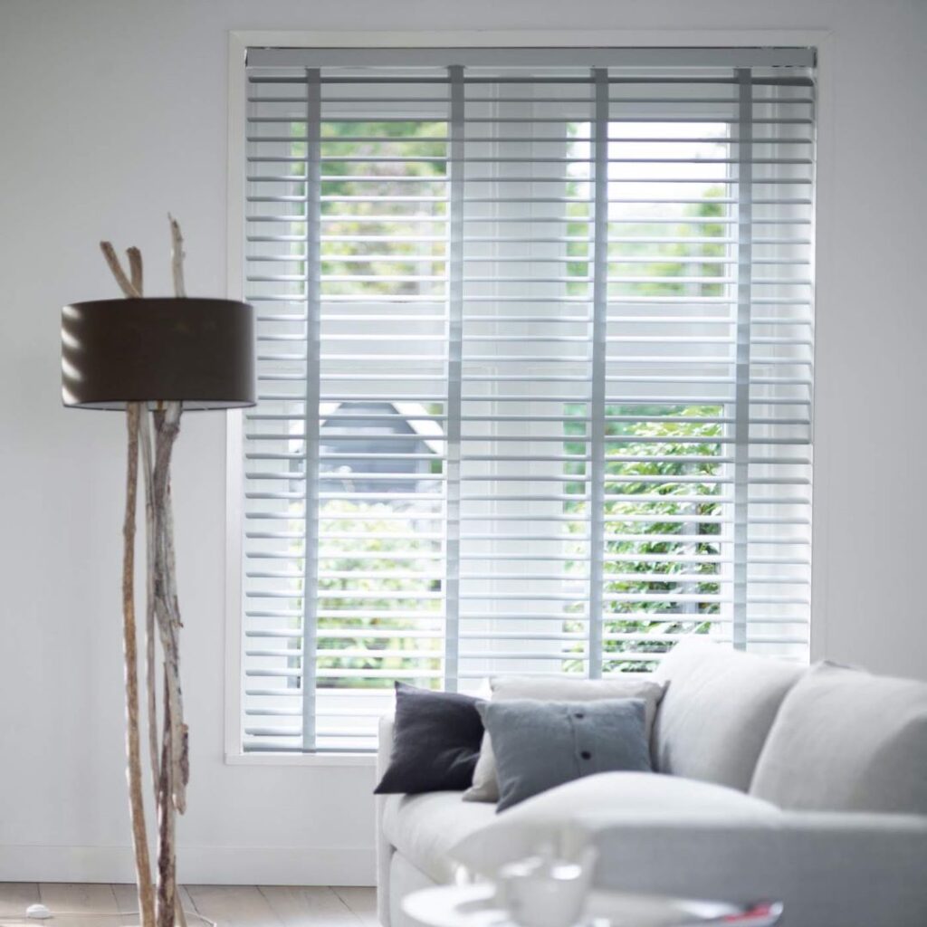 Aluminium jaloezie modern in wit - Zonnelux